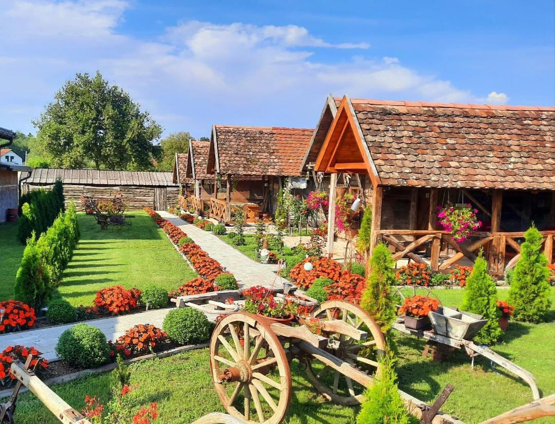 Etno Selo Eden Zeravacki Potok Exterior foto